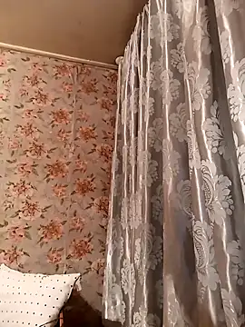 Snapshot of Cerd_Ayaz chatting on November 2025 09:15:02 PM Cerd Ayaz online show from November 2025 09:15:02 PM