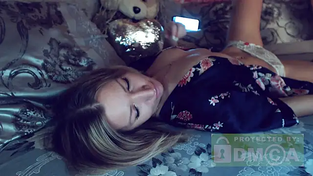 mimmi  online show from January 2025 01:03:01 AM