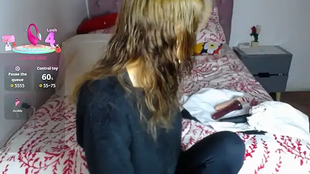 Snapshot of cristin_doll_ chatting on September 2025 02:44:02 PM cristin doll online show from September 2025 02:44:02 PM