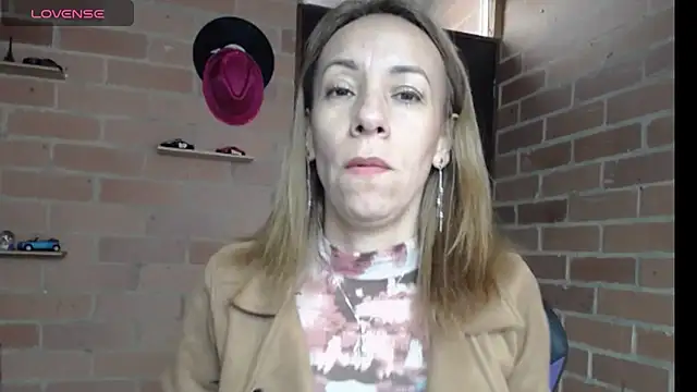 cristin doll  online show from April 2026 02:34:01 PM