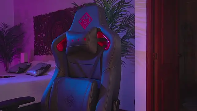 Snapshot of ambarEvans chatting on March 2025 11:12:01 PM ambarEvans online show from March 2025 11:12:01 PM