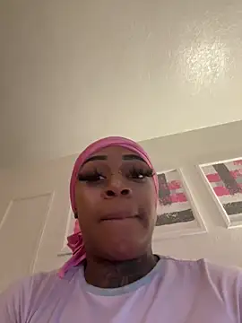 Snapshot of Creamesensation chatting on January 2025 05:13:01 AM Creamesensation online show from January 2025 05:13:01 AM