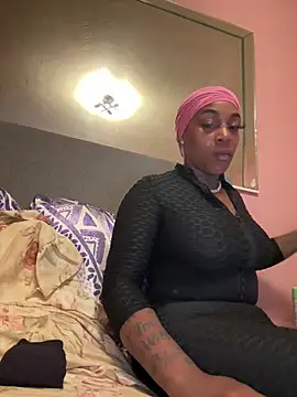 Snapshot of Creamesensation chatting on February 2025 01:08:01 AM Creamesensation online show from February 2025 01:08:01 AM