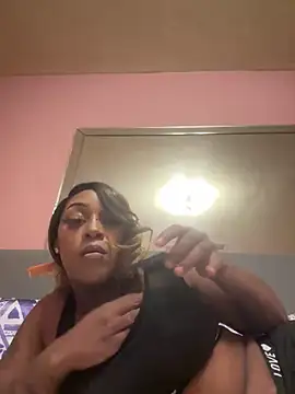 Snapshot of Creamesensation chatting on February 2025 09:06:01 PM Creamesensation online show from February 2025 09:06:01 PM