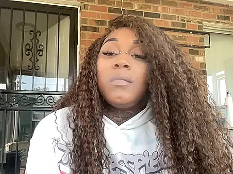 Snapshot of Creamesensation chatting on September 2025 03:01:01 PM Creamesensation online show from September 2025 03:01:01 PM