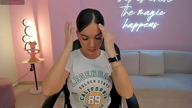 MorganHicks online show from March 2025 07:20:02 PM