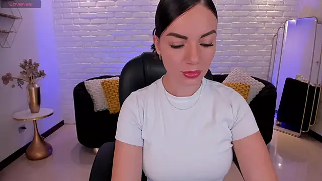 MorganHicks online show from September 2025 07:46:02 PM