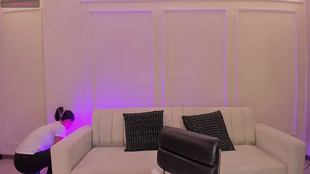 MorganHicks online show from March 2026 07:31:01 PM