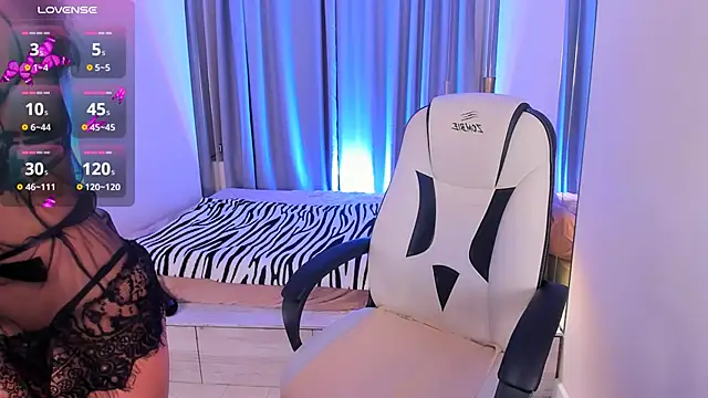 Snapshot of HelenaRegal chatting on December 2024 06:54:01 AM HelenaRegal online show from December 2024 06:54:01 AM