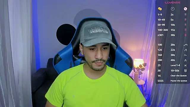 Snapshot of Nick_Moca chatting on December 2024 09:52:01 PM Nick Moca online show from December 2024 09:52:01 PM