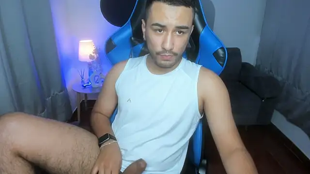 Snapshot of Nick_Moca chatting on December 2024 11:05:02 PM Nick Moca online show from December 2024 11:05:02 PM