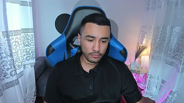 Snapshot of Nick_Moca chatting on January 2025 07:51:02 PM Nick Moca online show from January 2025 07:51:02 PM