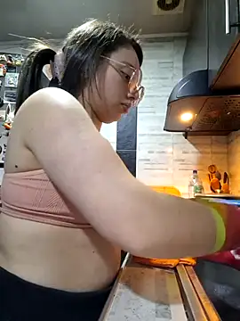 linda-schmidt online show from November 2025 07:48:02 PM