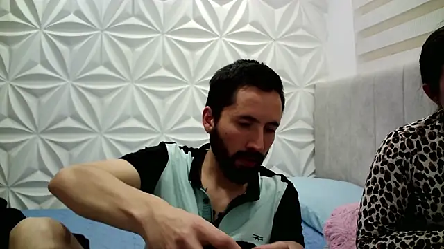 jerryandjessica online show from December 2024 06:29:02 AM