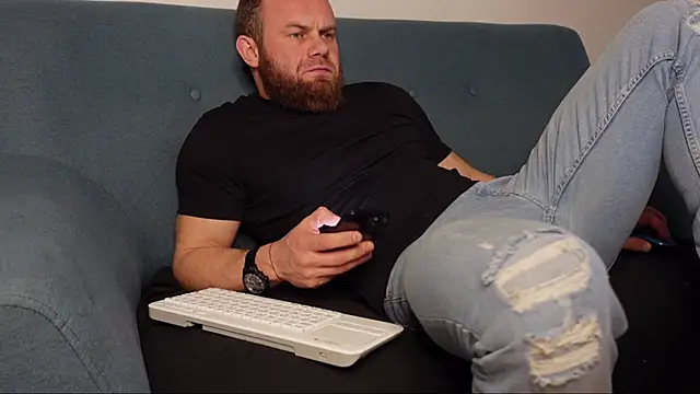 Tommy Burnz online show from January 2025 05:40:02 AM