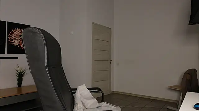 Tommy Burnz online show from September 2025 07:06:02 PM