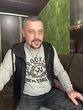 DanielOhCool online show from March 2025 01:29:01 PM