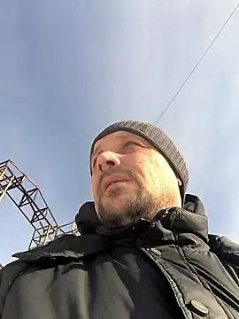 Snapshot of DanielOhCool chatting on January 2026 09:13:01 AM DanielOhCool online show from January 2026 09:13:01 AM