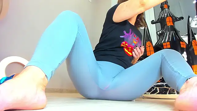 Snapshot of Girl_Squirts chatting on October 2025 03:25:01 AM Girl Squirts online show from October 2025 03:25:01 AM