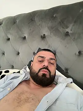 ChiIul11 online show from April 2026 12:48:02 PM