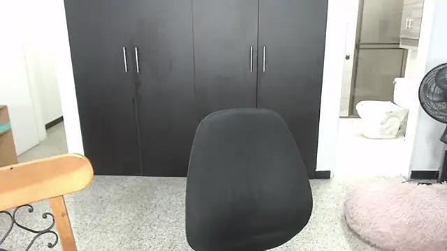 mijal queen online show from March 2025 02:49:02 AM