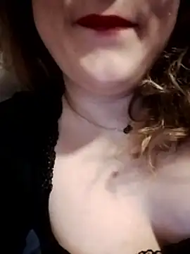 Snapshot of SWEETLUNA077 chatting on January 2026 03:58:02 PM SWEETLUNA077 online show from January 2026 03:58:02 PM