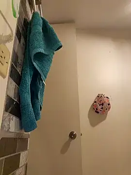 Snapshot of tropikboy chatting on March 2025 09:45:02 AM tropikboy online show from March 2025 09:45:02 AM