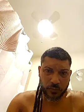 Snapshot of tropikboy chatting on November 2025 09:37:01 AM tropikboy online show from November 2025 09:37:01 AM