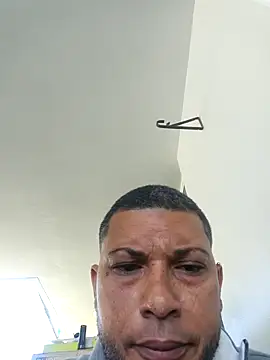 Snapshot of tropikboy chatting on November 2025 12:15:02 PM tropikboy online show from November 2025 12:15:02 PM