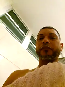 Snapshot of tropikboy chatting on November 2025 05:20:01 AM tropikboy online show from November 2025 05:20:01 AM