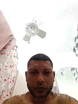 Snapshot of tropikboy chatting on November 2025 12:41:02 PM tropikboy online show from November 2025 12:41:02 PM