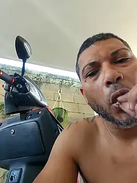 Snapshot of tropikboy chatting on November 2025 12:52:01 PM tropikboy online show from November 2025 12:52:01 PM