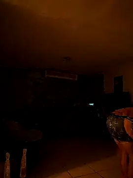 Snapshot of tropikboy chatting on December 2025 09:47:02 AM tropikboy online show from December 2025 09:47:02 AM