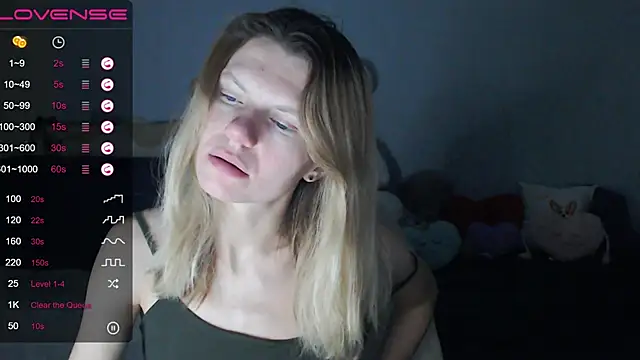 Snapshot of night_is_dark chatting on December 2024 10:45:01 PM night is dark online show from December 2024 10:45:01 PM