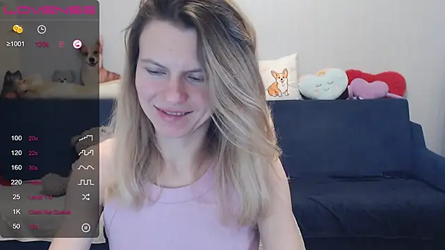 Snapshot of night_is_dark chatting on January 2025 04:48:01 PM night is dark online show from January 2025 04:48:01 PM