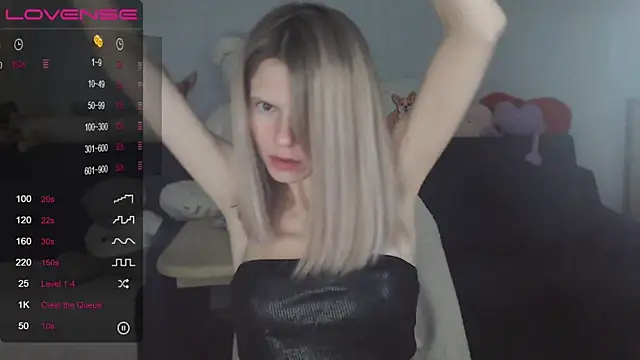 Snapshot of night_is_dark chatting on February 2025 10:43:02 PM night is dark online show from February 2025 10:43:02 PM