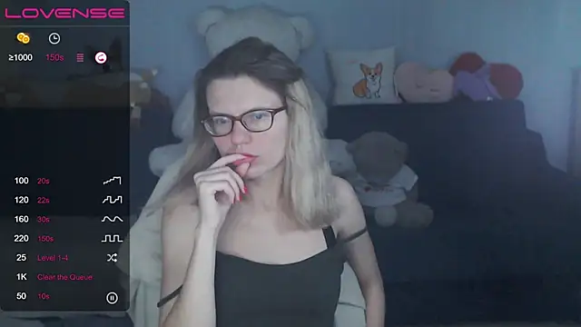 Snapshot of night_is_dark chatting on February 2025 01:00:01 AM night is dark online show from February 2025 01:00:01 AM