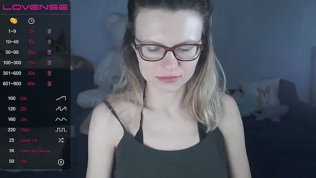 Snapshot of night_is_dark chatting on March 2025 11:43:02 PM night is dark online show from March 2025 11:43:02 PM