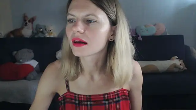 Snapshot of night_is_dark chatting on September 2025 03:22:02 PM night is dark online show from September 2025 03:22:02 PM