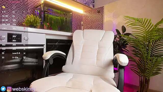 Snapshot of Top_Skinny chatting on November 2025 03:11:01 PM Top Skinny online show from November 2025 03:11:01 PM