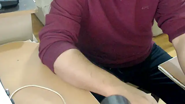 LiONTURK online show from October 2025 07:57:02 PM