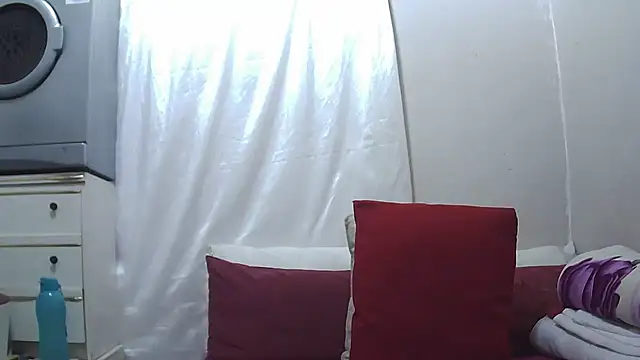 Snapshot of Delicioussexy chatting on March 2025 05:14:01 AM Delicioussexy online show from March 2025 05:14:01 AM