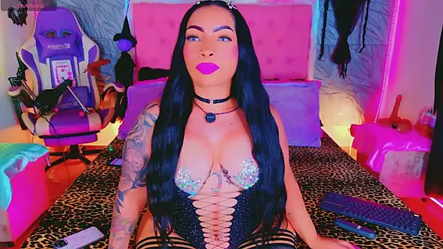 macasweet online show from November 2025 10:45:02 PM