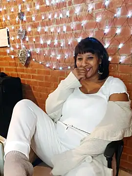 Snapshot of Lilybanx chatting on February 2025 07:35:01 PM Lilybanx online show from February 2025 07:35:01 PM