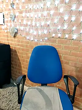 Snapshot of Lilybanx chatting on February 2025 09:05:02 PM Lilybanx online show from February 2025 09:05:02 PM