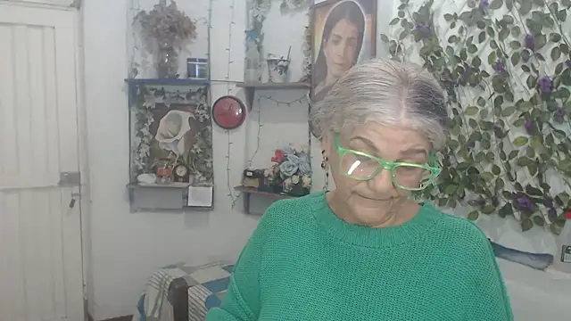 FunnyGrandma online show from March 2026 11:38:01 PM