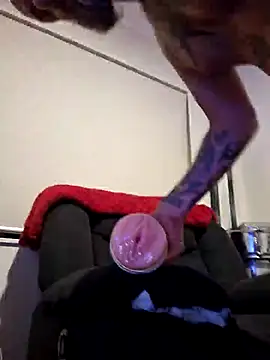 Snapshot of PhoenixDesire@xh chatting on December 2024 02:30:01 PM PhoenixDesirexh online show from December 2024 02:30:01 PM