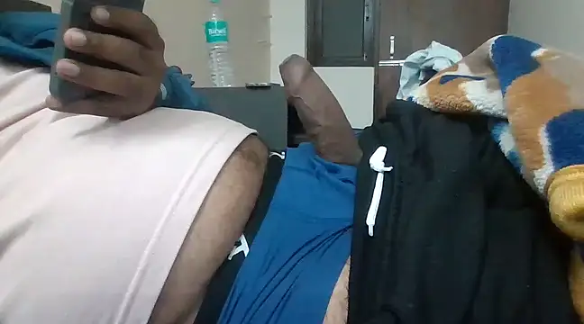 coolrocky346 online show from December 2024 05:07:02 PM