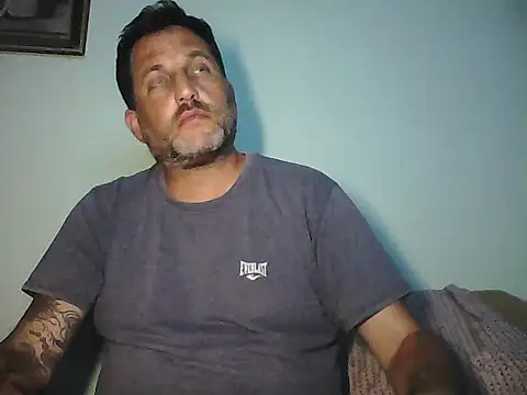 Snapshot of Reload_033 chatting on April 2026 12:13:01 AM Reload 033 online show from April 2026 12:13:01 AM