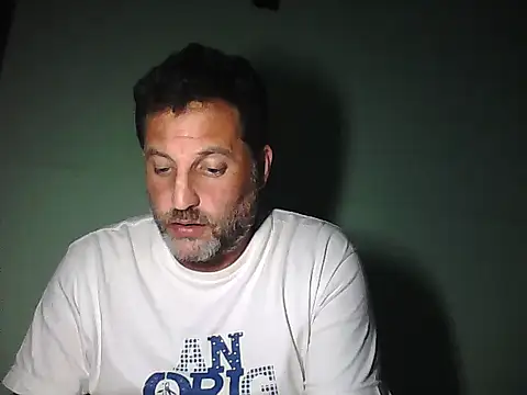 Snapshot of Reload_033 chatting on April 2026 03:48:02 AM Reload 033 online show from April 2026 03:48:02 AM